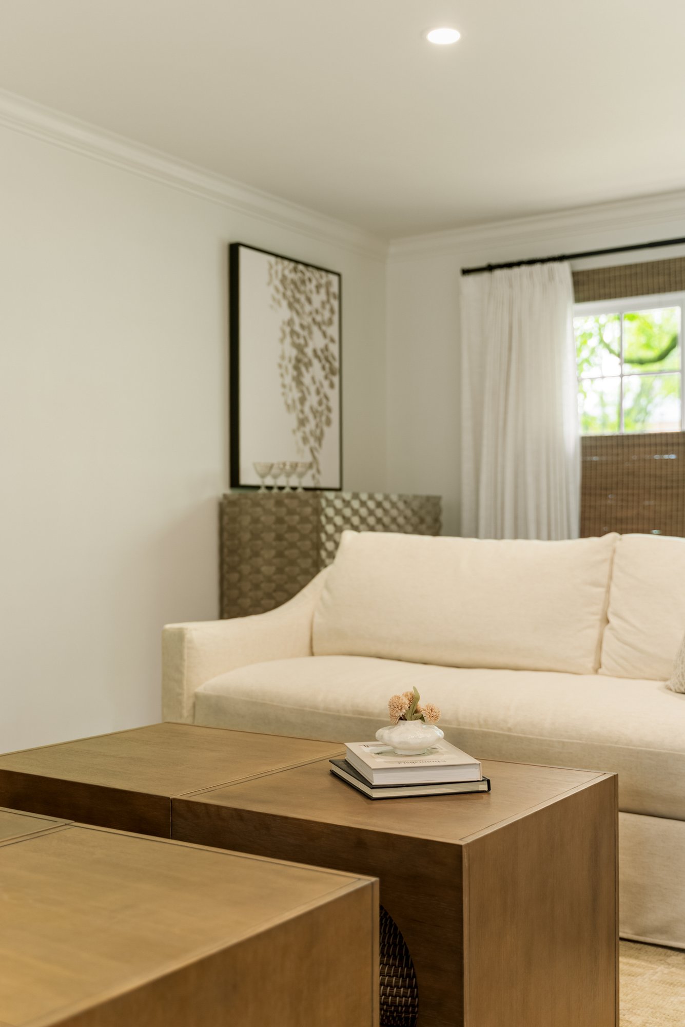 Courtland Blvd Furniture 