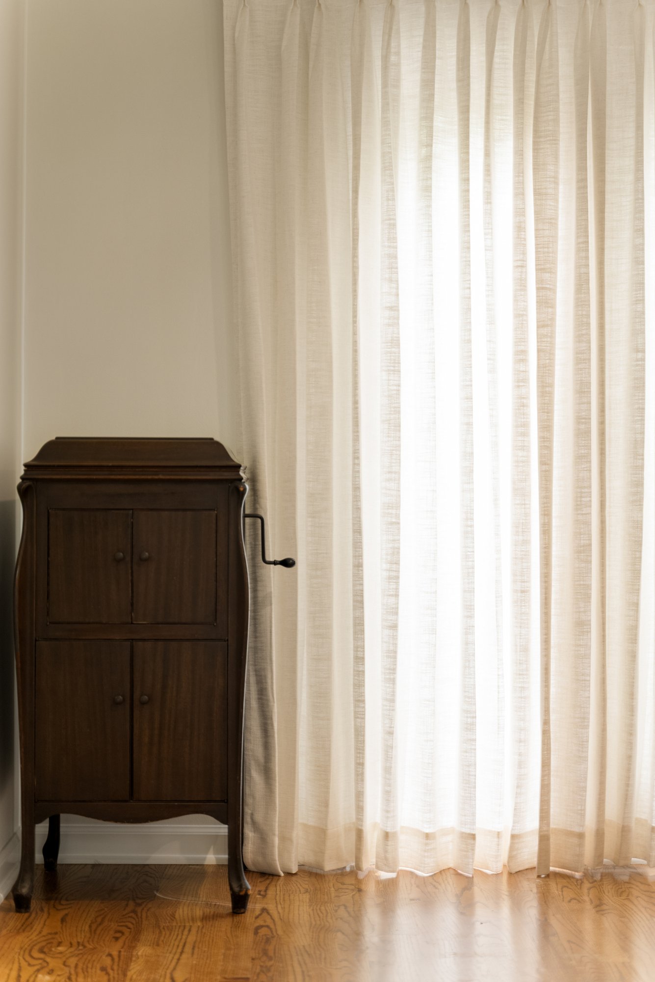 Courtland Blvd Furniture 