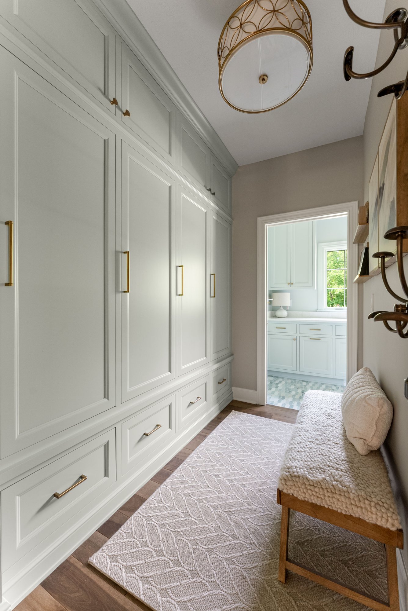 Buckingham Place mudroom