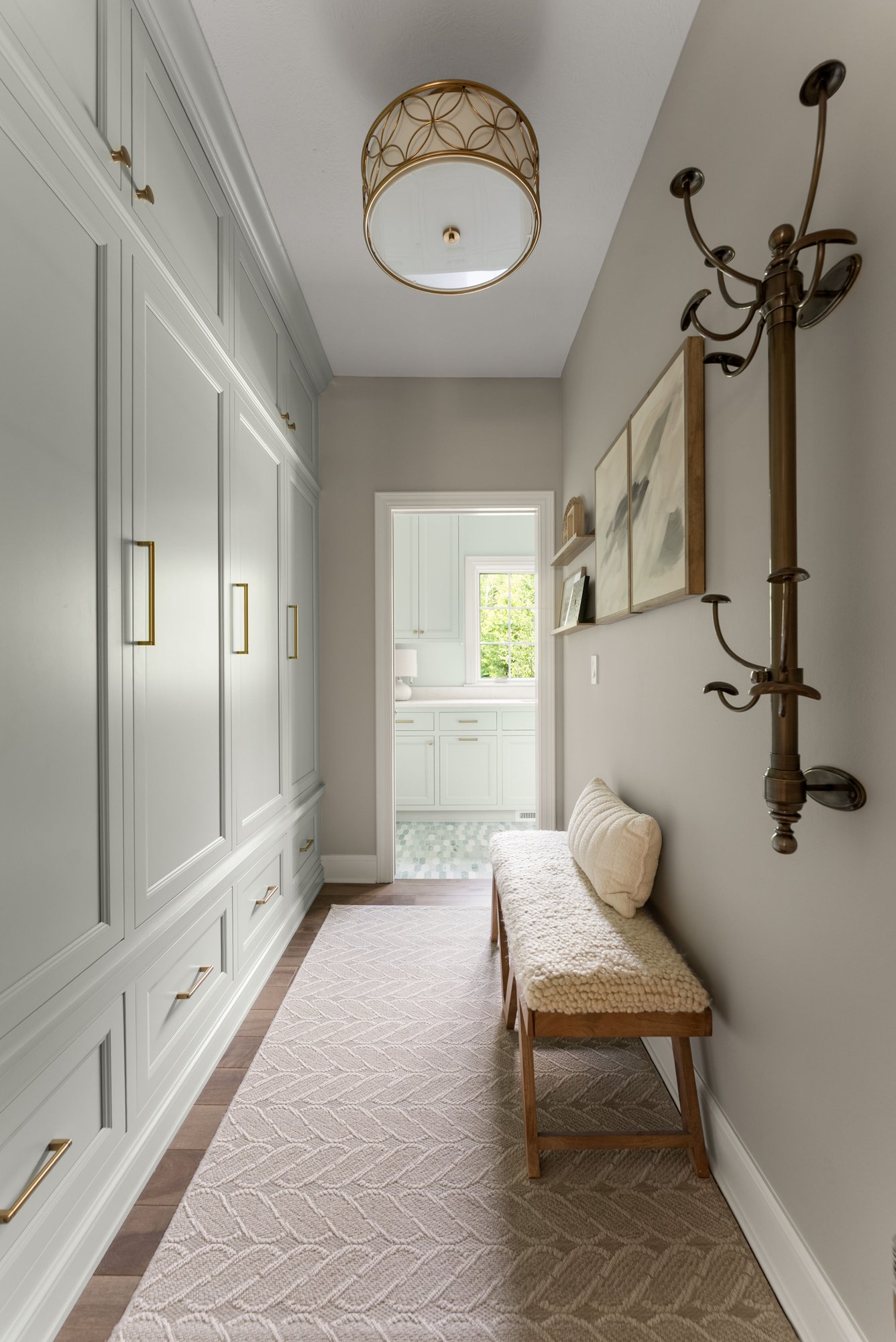 Buckingham Place mudroom
