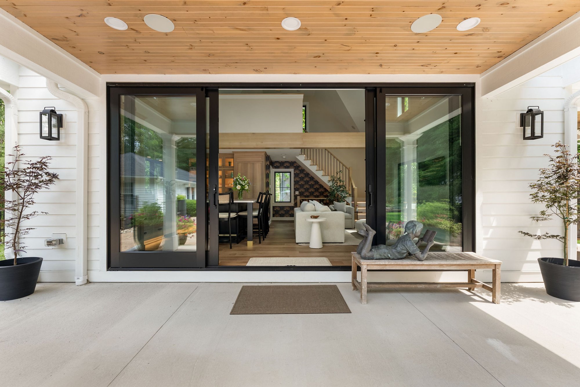 Chagrin River Road Pool House