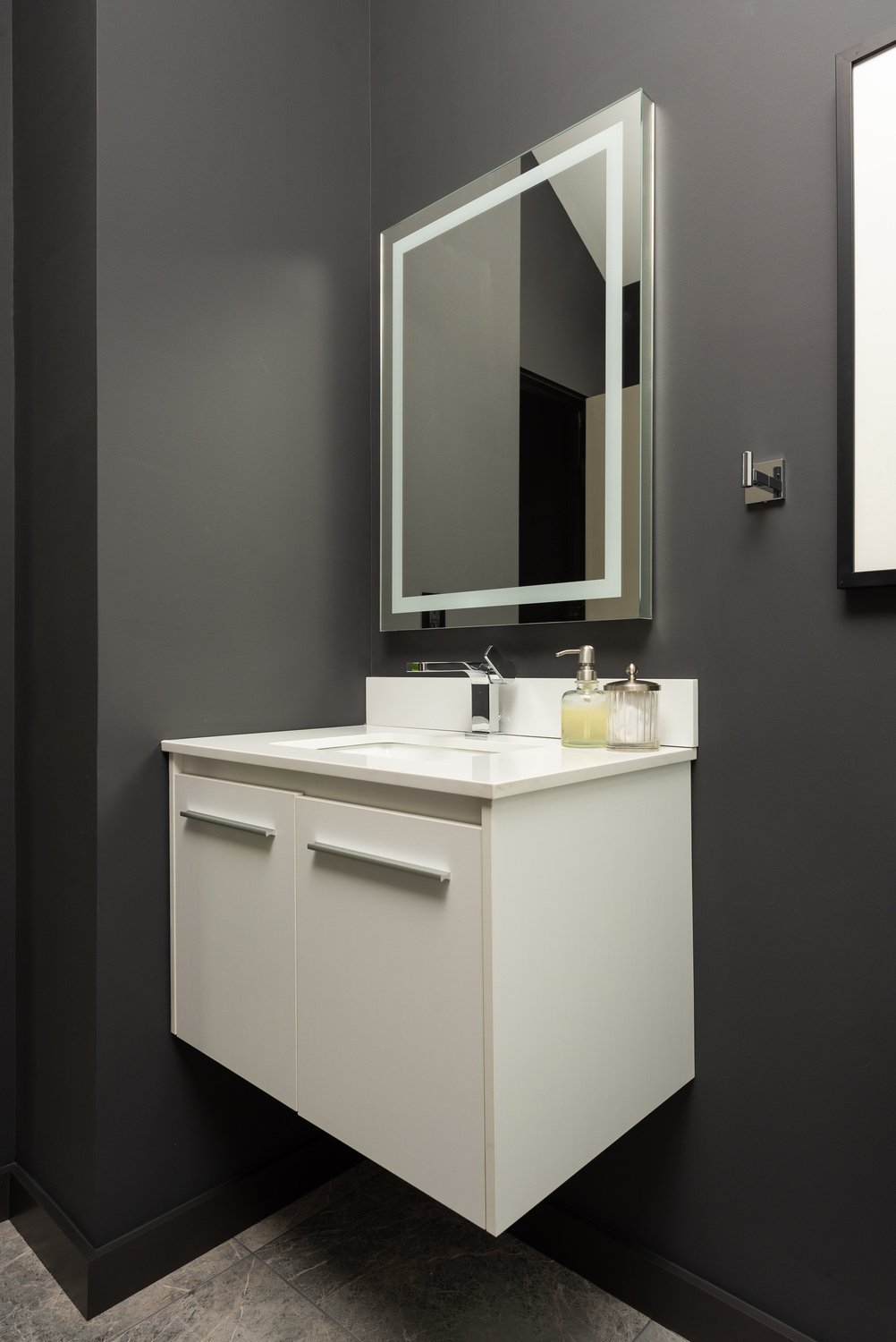 Fairmount Blvd Contemporary
