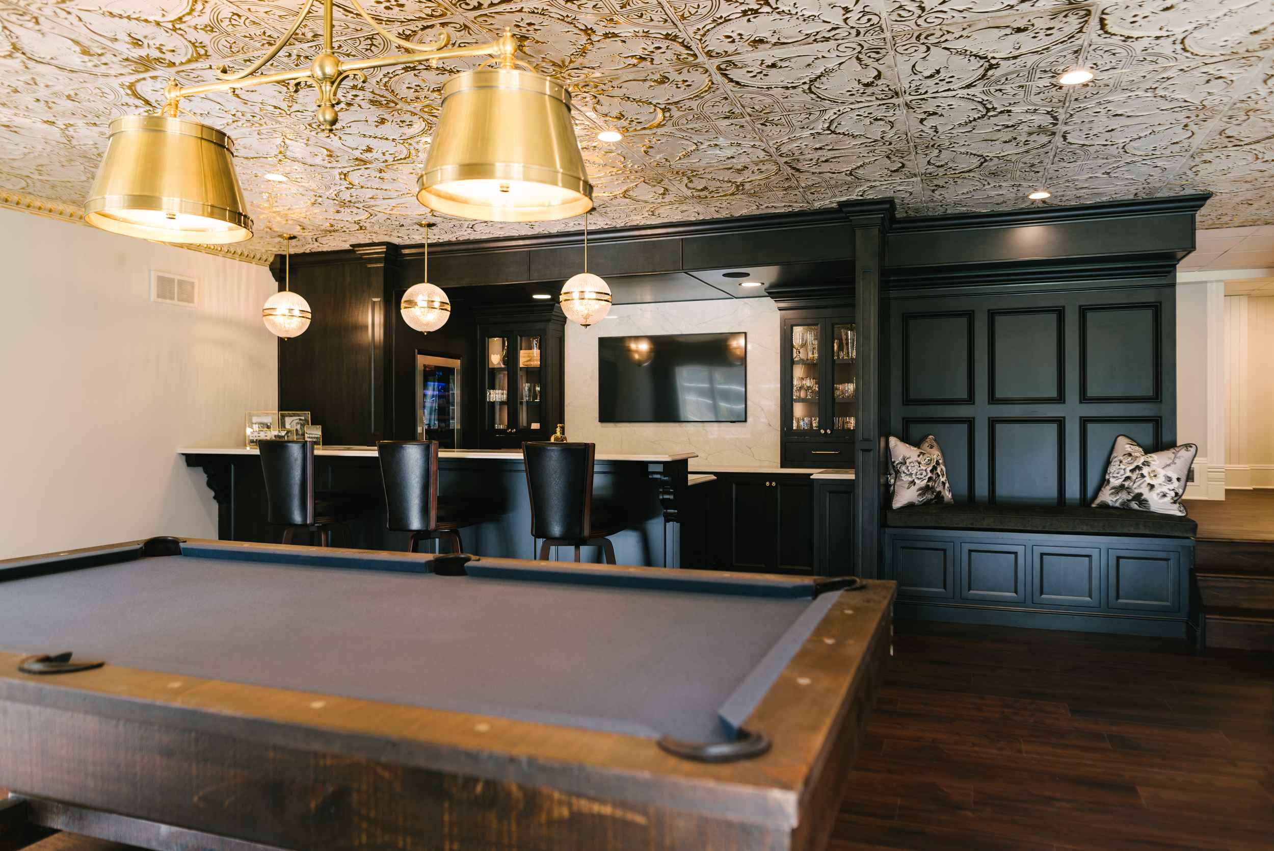 basement renovation bar and billiards ohio