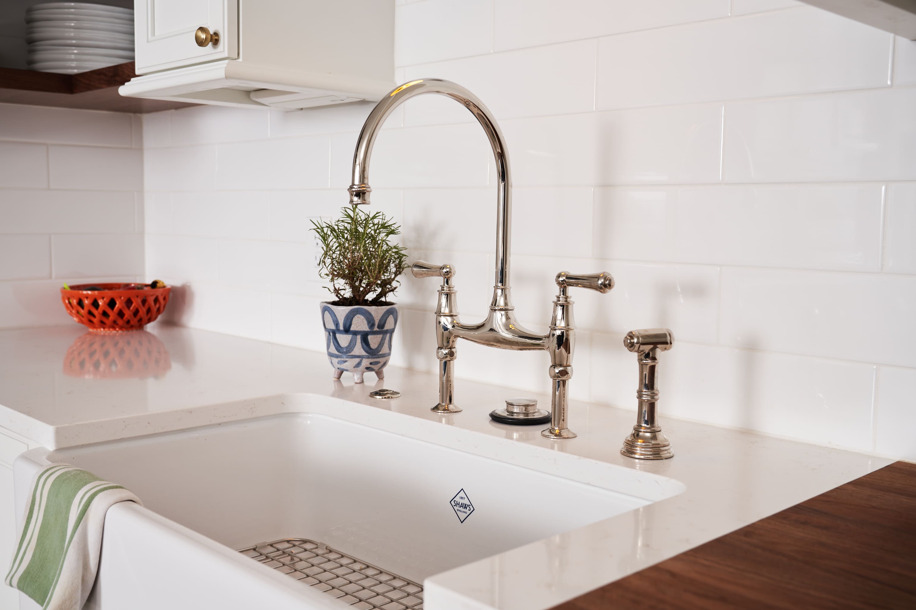 white farmhouse sink in remodeled kitchen ohio