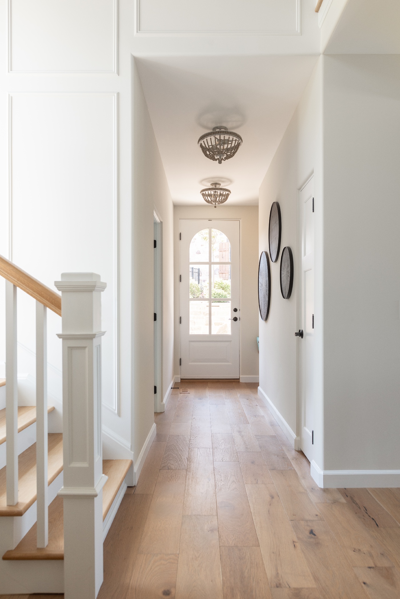 pool house foyer