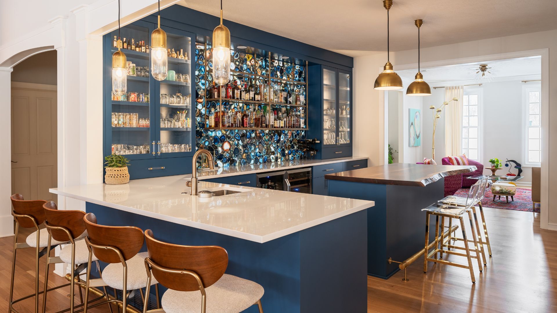 Let Light Expand the Space