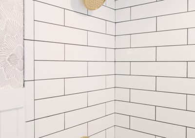 Elongated Subway Tile in Shower