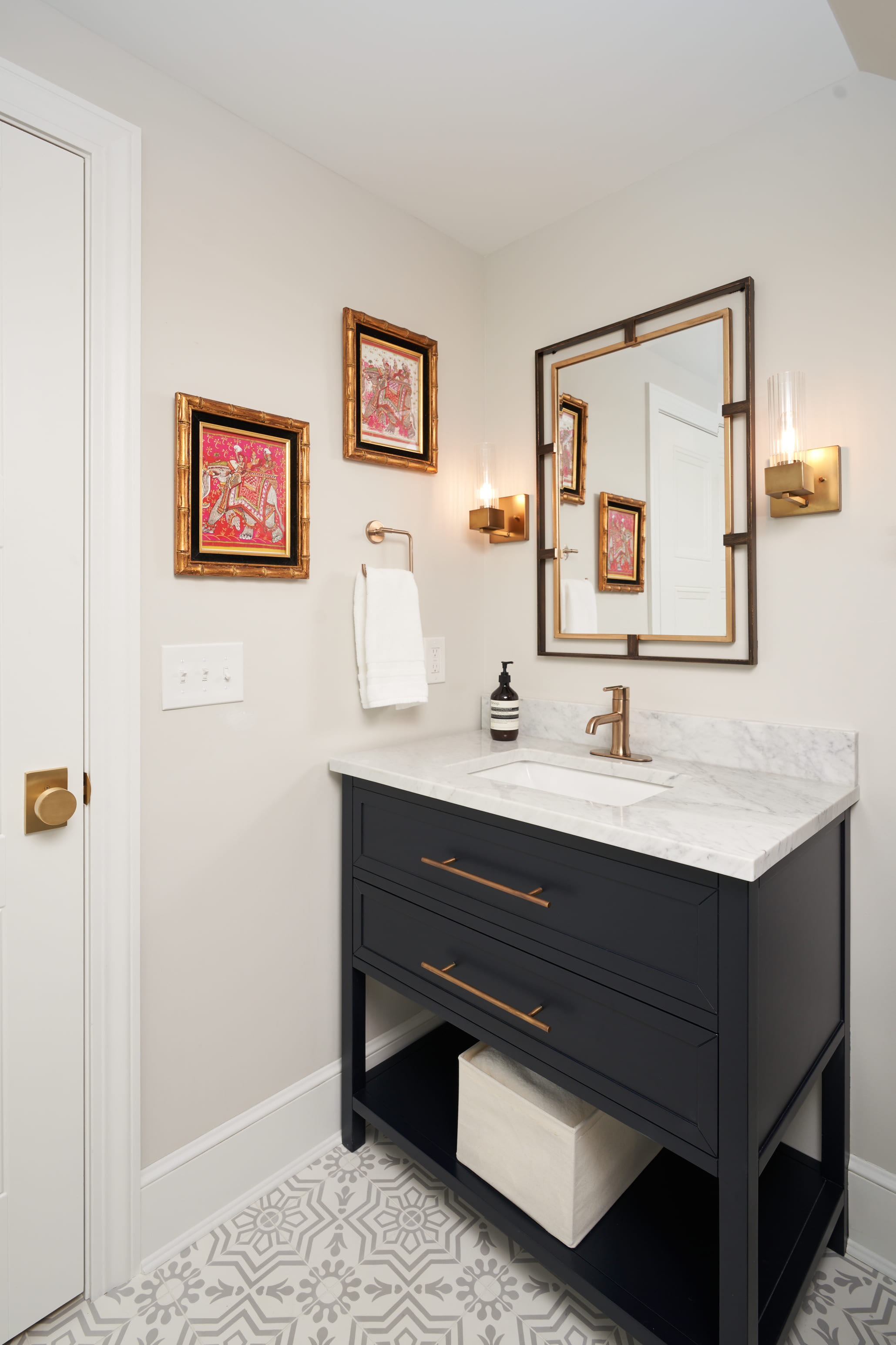 Powder Room renovation vanity 