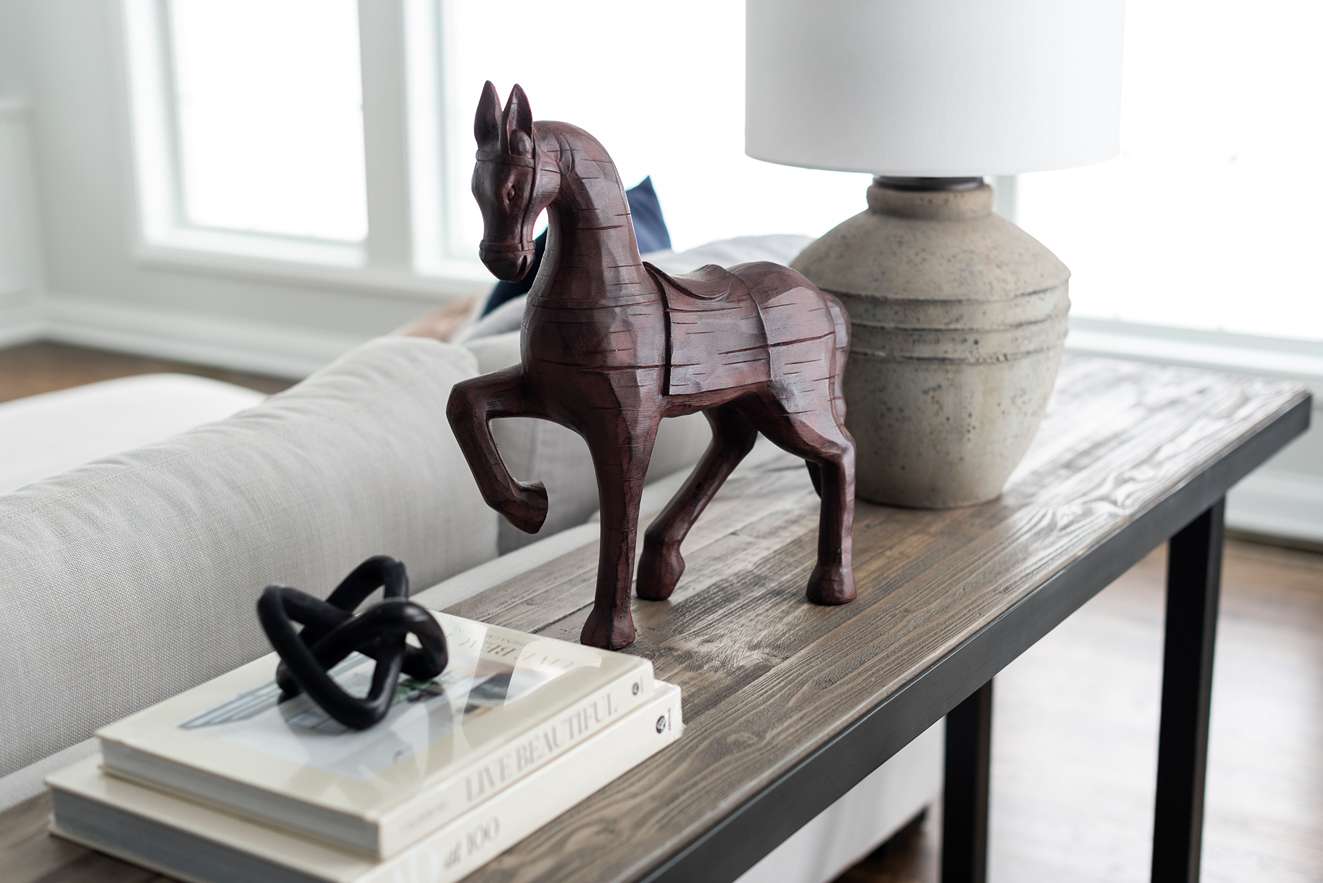 sofa table decor