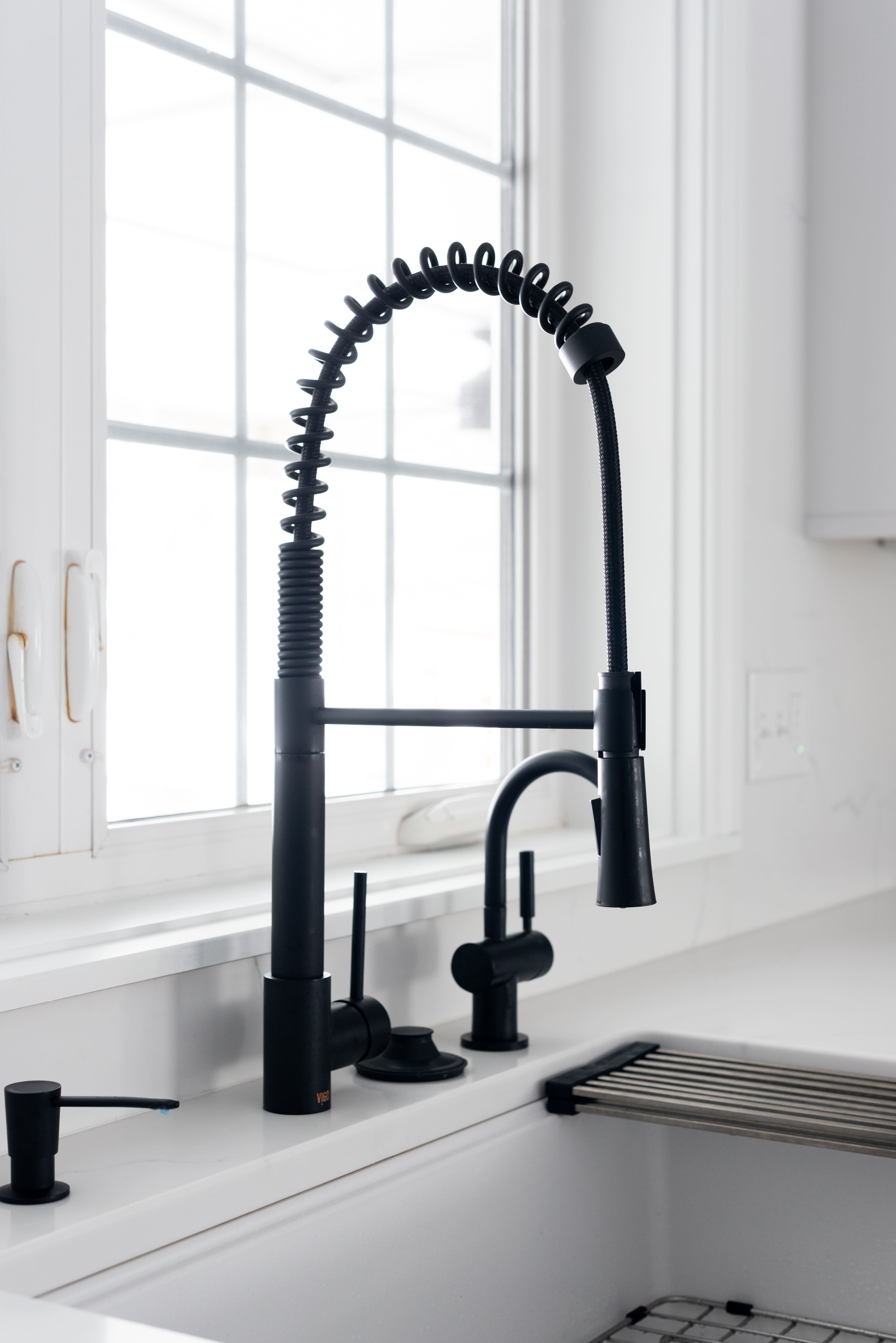 black kitchen faucet
