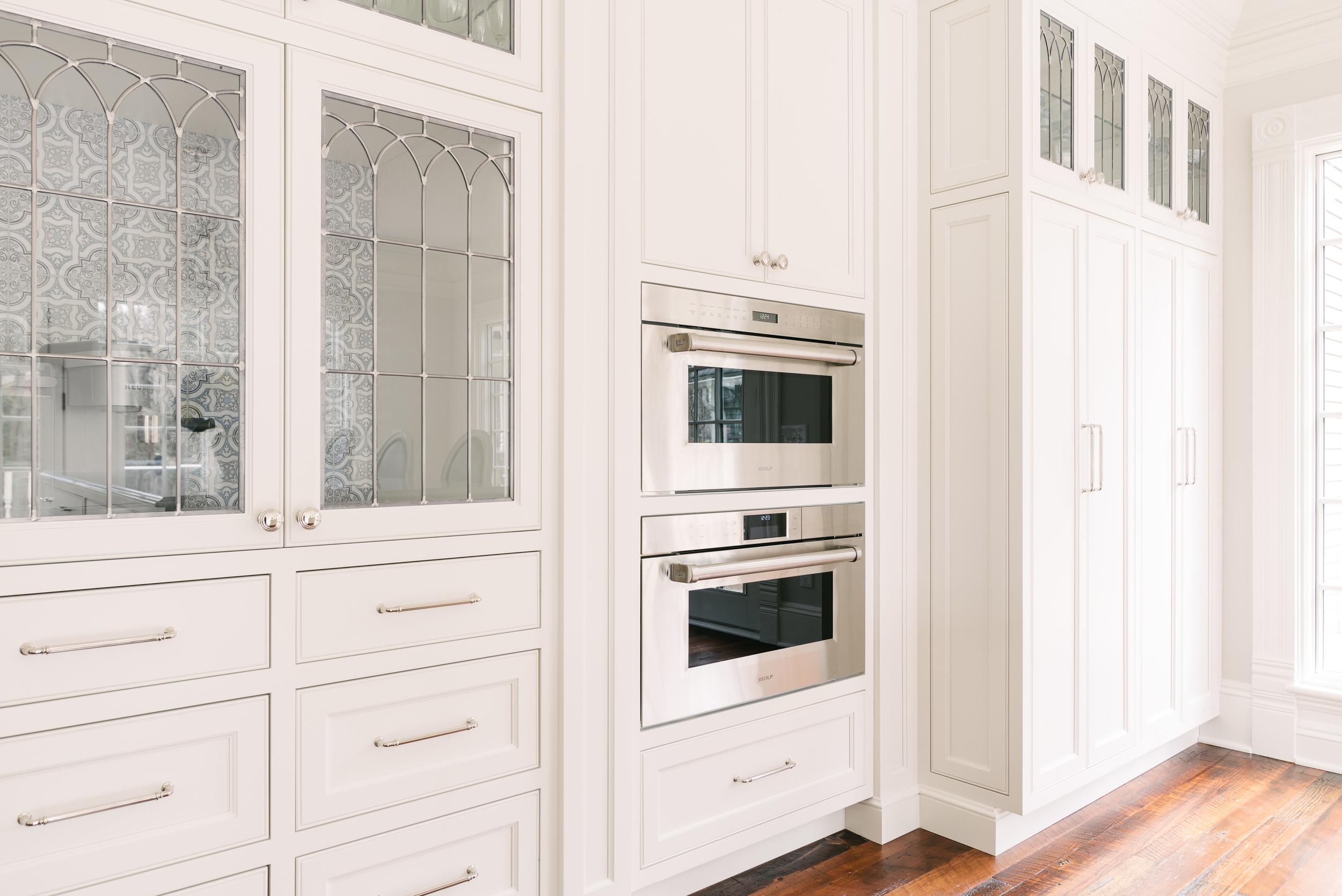 white cabinet kitchen renovation