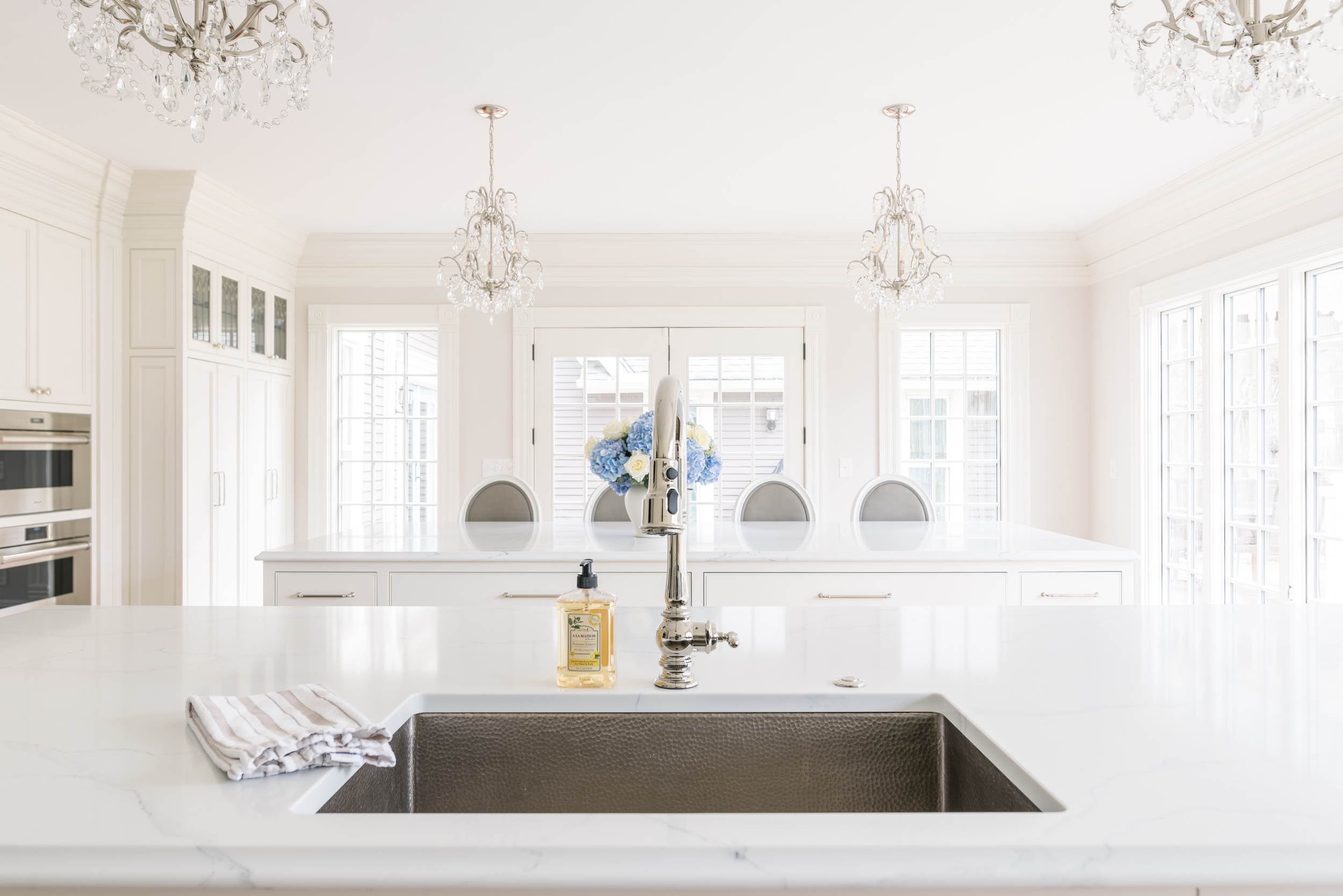 kitchen island sink white